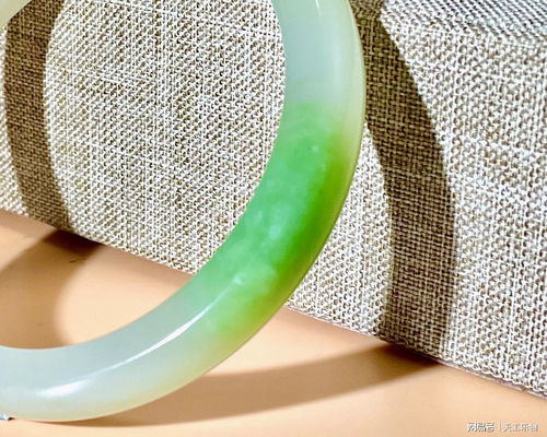 和田玉染色重灾区 三色 红绿灯 黄沁 红糖 翠青