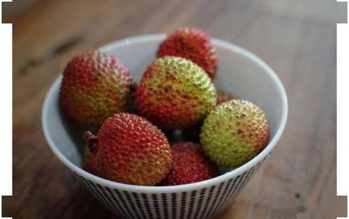 买荔枝选青的还是红的？30年果农提醒 这3种荔枝白送也别要